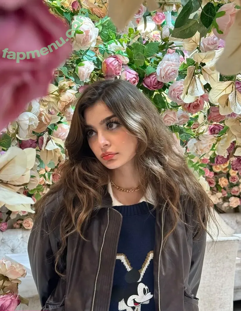 Aruuu nude photo #1496 ( / DeputyARUUU / malachitexd)