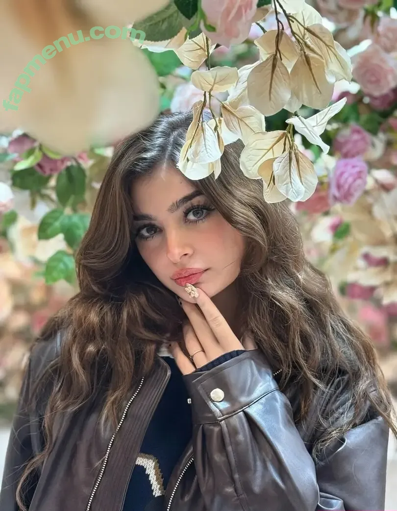 Aruuu nude photo #1497 ( / DeputyARUUU / malachitexd)