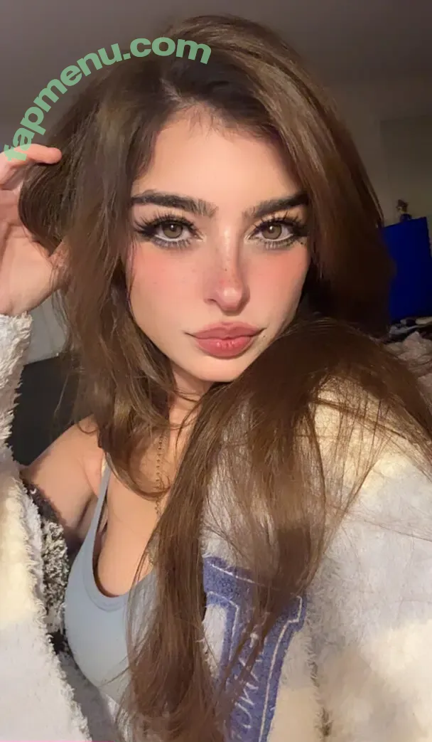 Aruuu nude photo #1521 ( / DeputyARUUU / malachitexd)