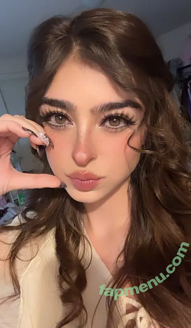 Aruuu nude photo #1554 ( / DeputyARUUU / malachitexd)