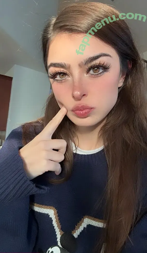 Aruuu nude photo #1558 ( / DeputyARUUU / malachitexd)