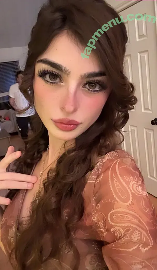 Aruuu nude photo #1577 ( / DeputyARUUU / malachitexd)