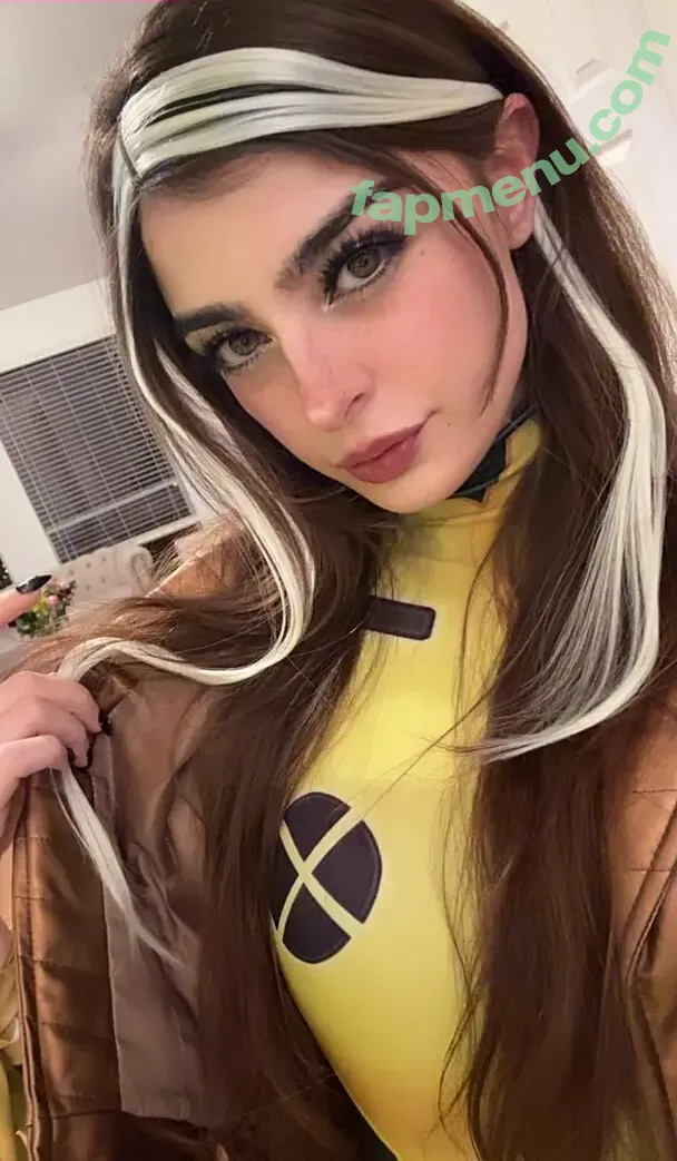 Aruuu nude photo #1582 ( / DeputyARUUU / malachitexd)