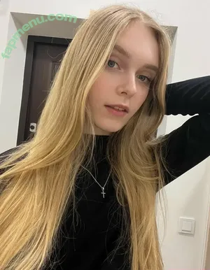  nude photo #0002