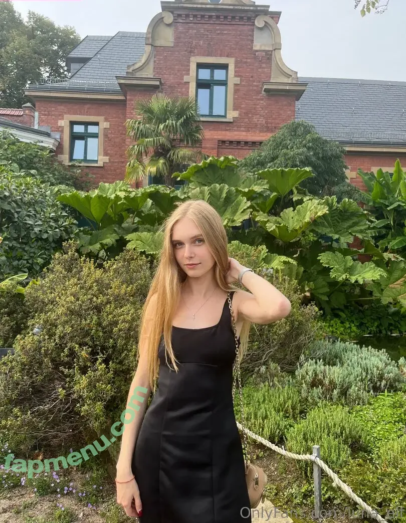 arya_lune nude photo #0016 (arya_lune)