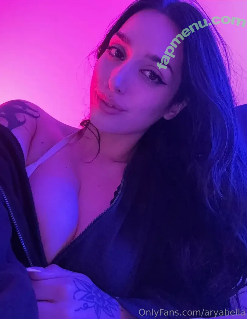 Aryabella nude photo #0233 (OliviaXORose / aryabellax)
