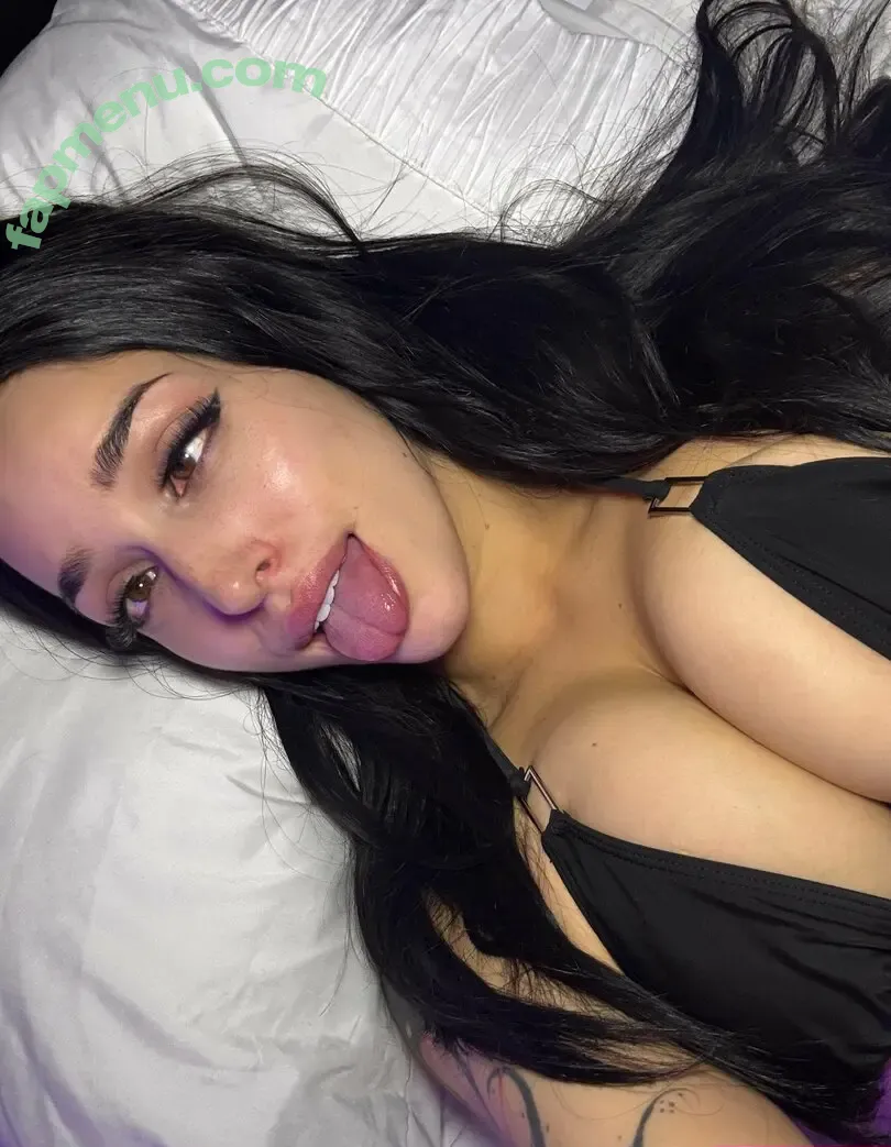 Aryabella nude photo #0253 (OliviaXORose / aryabellax)