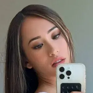 aryarae / aryaraee nude photo #0012