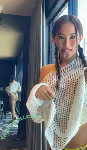 aryarae / aryaraee nude photo #0046