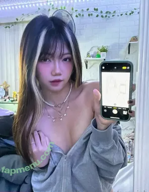Aryminh nude photo #0002