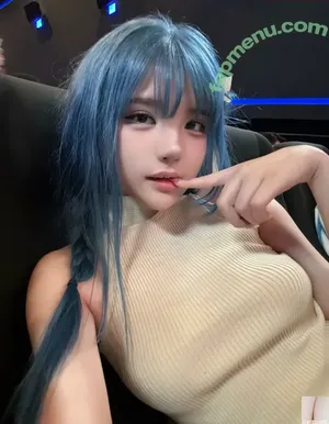  nude photo #0004