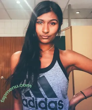 Ash Sarkar / ayocaesar nude photo #0015