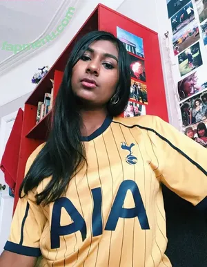 Ash Sarkar / ayocaesar nude photo #0045