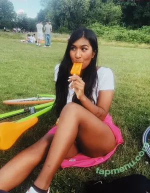 Ash Sarkar / ayocaesar nude photo #0065