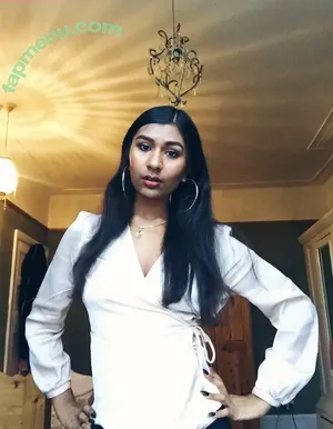 Ash Sarkar / ayocaesar nude photo #0072