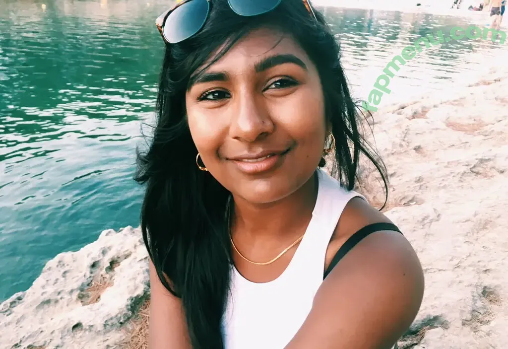 Ash Sarkar nude photo #0017 (ayocaesar)