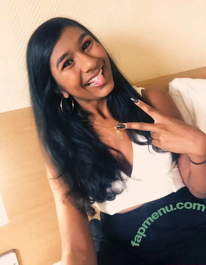 Ash Sarkar nude photo #0050 (ayocaesar)