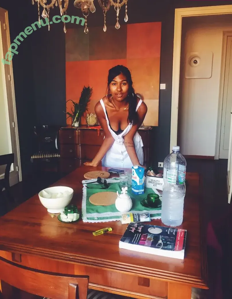 Ash Sarkar nude photo #0056 (ayocaesar)