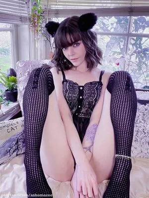 ashemaree / AsheMareexoxo / kittenisodd nude photo #0414