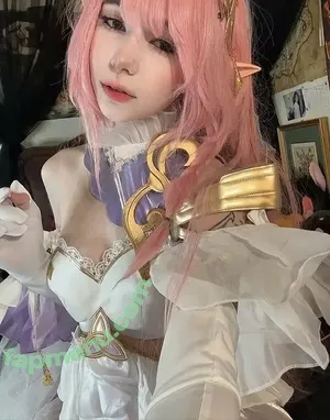 ashisbees / iamb33s nude photo #0352