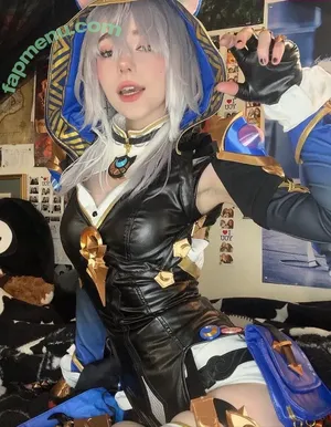 ashisbees / iamb33s nude photo #0406