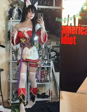 ashisbees / iamb33s nude photo #0435