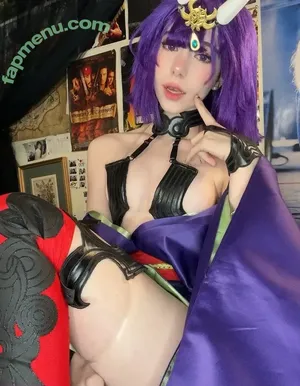 ashisbees / iamb33s nude photo #0486