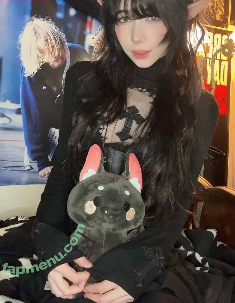 ashisbees nude photo #0390 (iamb33s)