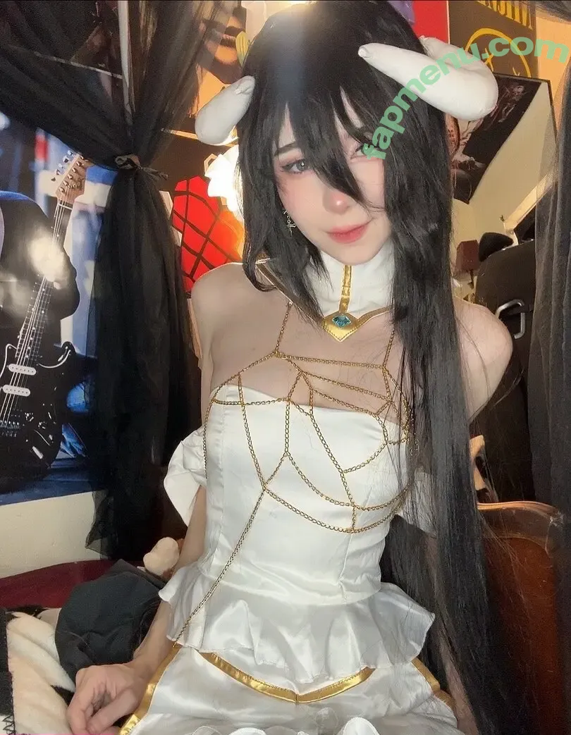 ashisbees nude photo #0392 (iamb33s)