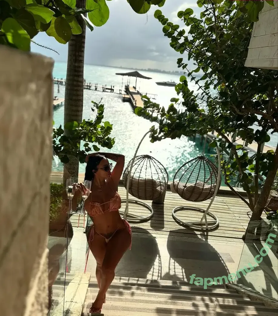 Ashlee Monroe nude photo #0011 (ashleymonroe407 / iamashleemonroe)