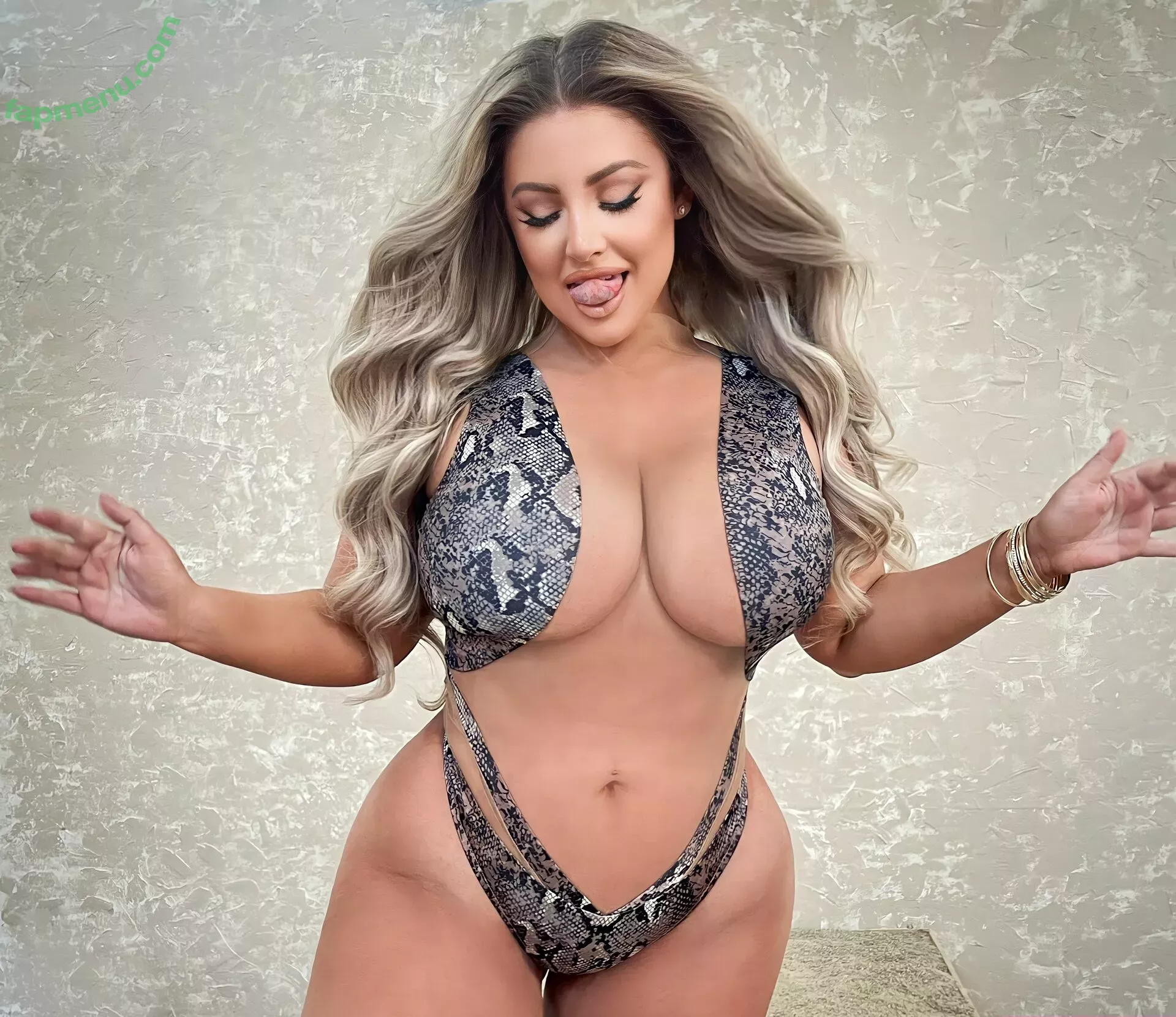 Ashley Alexiss nude photo #0567 (ashalexiss)