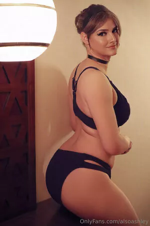 Ashley Barron / AlsoAshley / alsoashleyb nude photo #1275