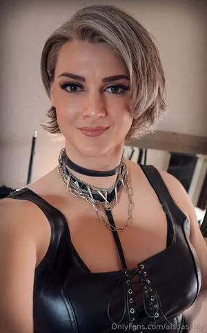 Ashley Barron / AlsoAshley / alsoashleyb nude photo #1376