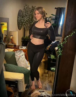 Ashley Barron / AlsoAshley / alsoashleyb nude photo #1832