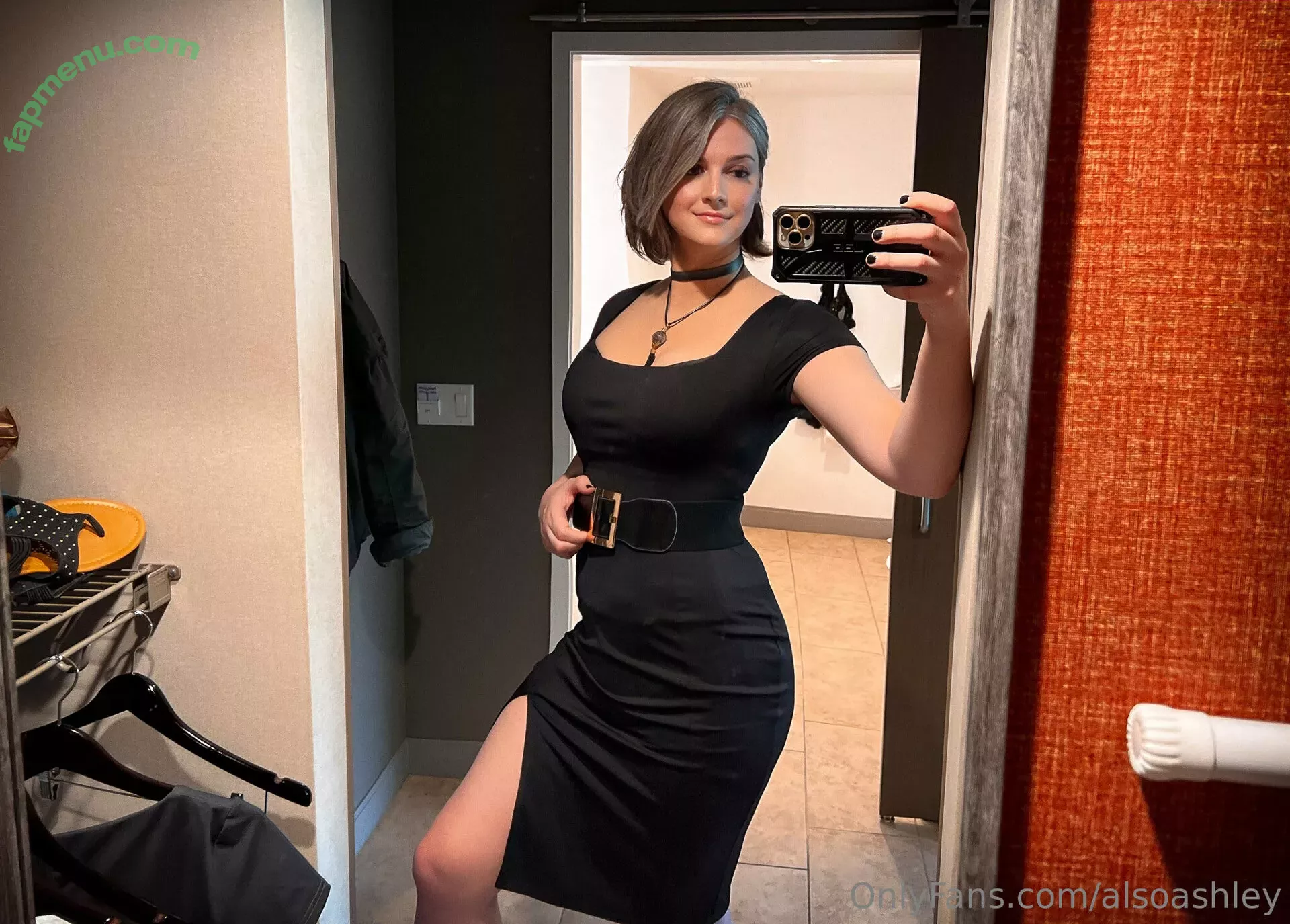 Ashley Barron nude photo #1833 (AlsoAshley / alsoashleyb)