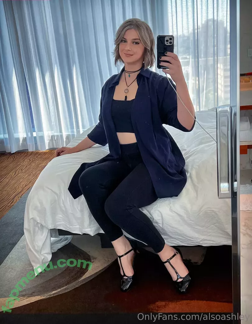 Ashley Barron nude photo #1854 (AlsoAshley / alsoashleyb)