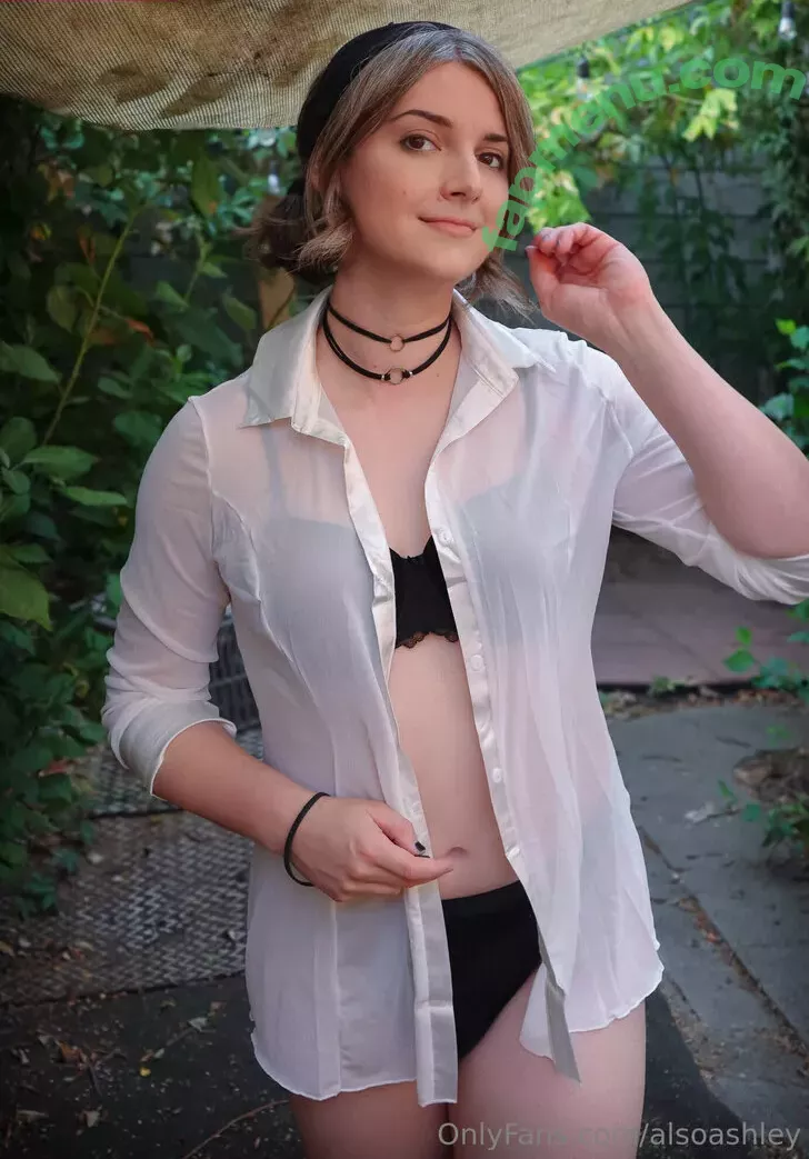 Ashley Barron nude photo #1969 (AlsoAshley / alsoashleyb)