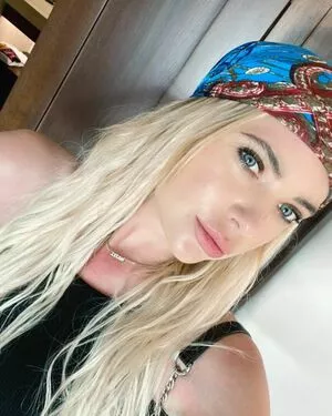 Ashley Benson / AshBenzo / ashley_benson1 / ashleybenson nude photo #0082