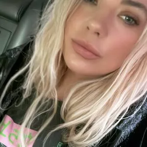 Ashley Benson / AshBenzo / ashley_benson1 / ashleybenson nude photo #0126