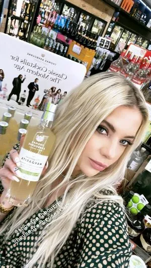 Ashley Benson / AshBenzo / ashley_benson1 / ashleybenson nude photo #0144