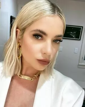 Ashley Benson / AshBenzo / ashley_benson1 / ashleybenson nude photo #0156