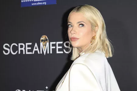 Ashley Benson / AshBenzo / ashley_benson1 / ashleybenson nude photo #0169