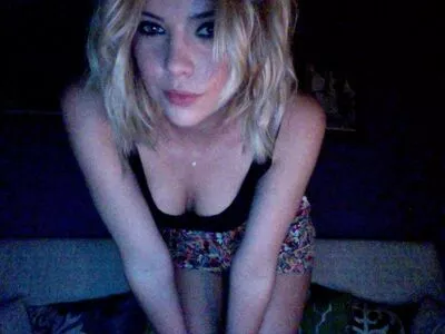 Ashley Benson / AshBenzo / ashley_benson1 / ashleybenson nude photo #0198