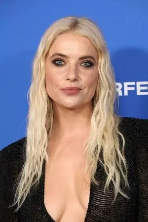 Ashley Benson / AshBenzo / ashley_benson1 / ashleybenson nude photo #0236