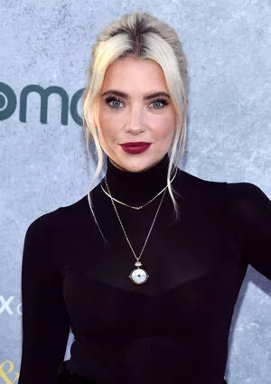 Ashley Benson / AshBenzo / ashley_benson1 / ashleybenson nude photo #0255