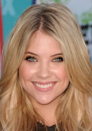 Ashley Benson / AshBenzo / ashley_benson1 / ashleybenson nude photo #0265