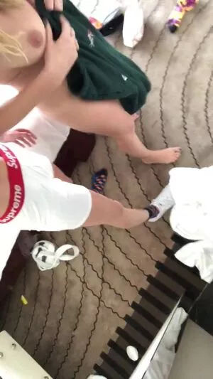 Ashley Benson / AshBenzo / ashley_benson1 / ashleybenson nude photo #0302