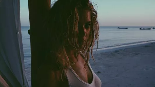 Ashley Benson / AshBenzo / ashley_benson1 / ashleybenson nude photo #0354