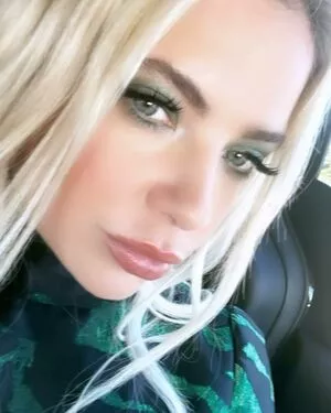 Ashley Benson / AshBenzo / ashley_benson1 / ashleybenson nude photo #0376