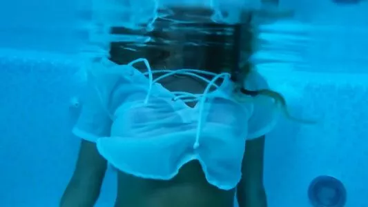 Ashley Benson / AshBenzo / ashley_benson1 / ashleybenson nude photo #0378